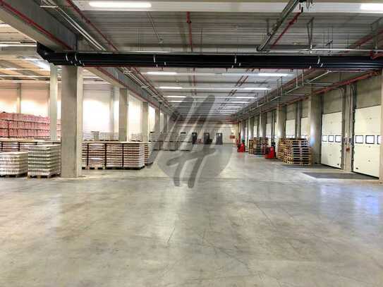 KEINE PROVISION ✓ RAMPE + EBEN ✓ Lager-/Logistik (9.000 m²) & Büro (7.500 m²) zu vermieten