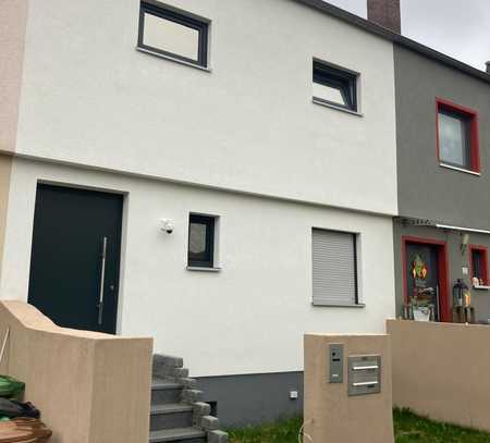 Ansprechendes 4,5-Zimmer-Reihenhaus mit gehobener Innenausstattung in Schwanstetten