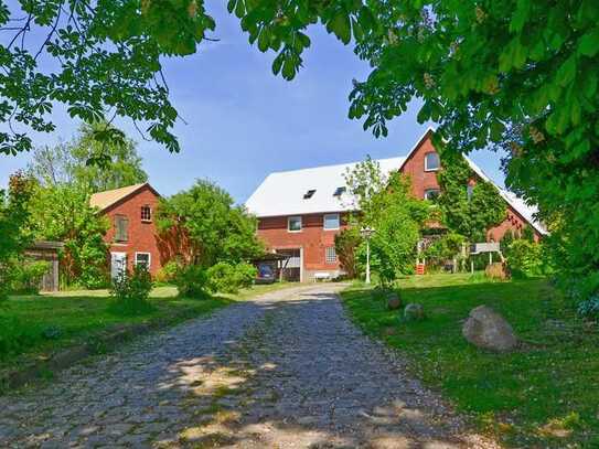 Ca. 10 % Rendite - Mehrfamilienhaus mit Erweiterungspotential in naturnaher Lage!