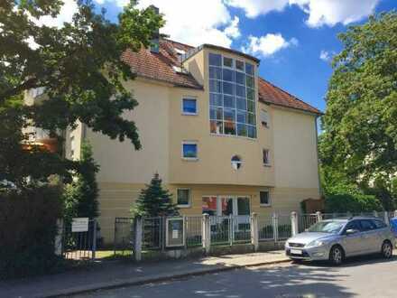 Nie wieder Parkplatz suchen! Stellplatz in Dresden-Blasewitz!