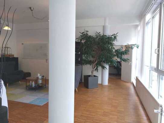 Niklas Immobilien: Repräsentative-Büro-Praxisflächen-1.OG-in Hanau-Stadt- Hirschstr.!