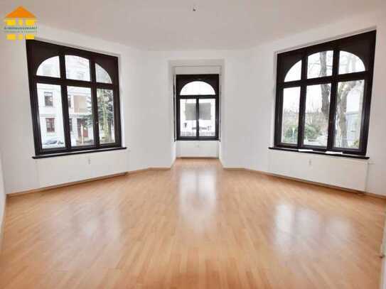 Altbau mit Traumhaftem Erker auf dem Kaßberg!