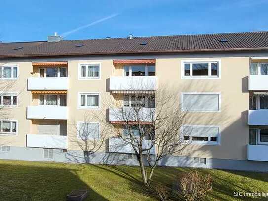 Selbst einziehen oder vermieten!
Gut geschnittene 2 Zi.-Wohnung mit Westbalkon Nähe Klinikum!