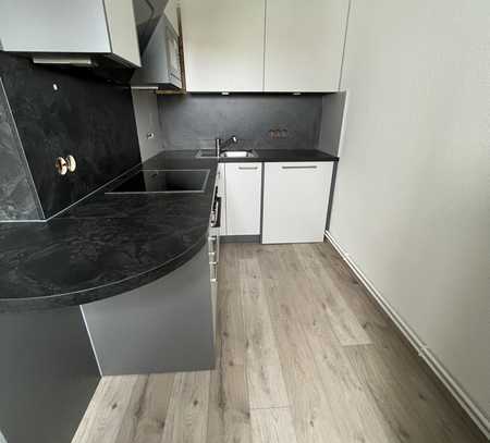 Geschmackvolle, modernisierte 2-Zimmer-Dachgeschosswohnung mit geh. Innenausstattung in Hannover