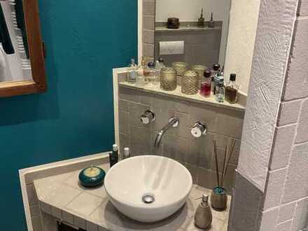 Geschmackvolle DG-Wohnung von Privat zu vermieten