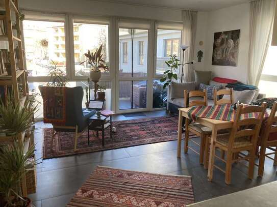 Stilvolle 2-Zimmer-Wohnung mit Balkon und Einbauküche in Berlin Oberschöneweide (Köpenick)