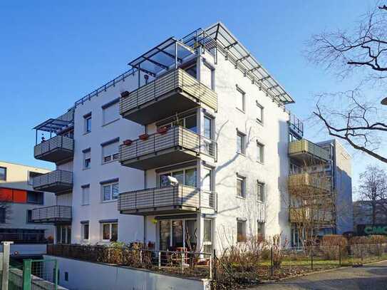 2-Zimmer-Wohnung mit Balkon und Stellplatz, Nähe Universitätsklinikum und vom Waldpark Blasewitz