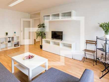 Gepflegte Erdgeschosswohnung mit 4 Zimmern und Balkon