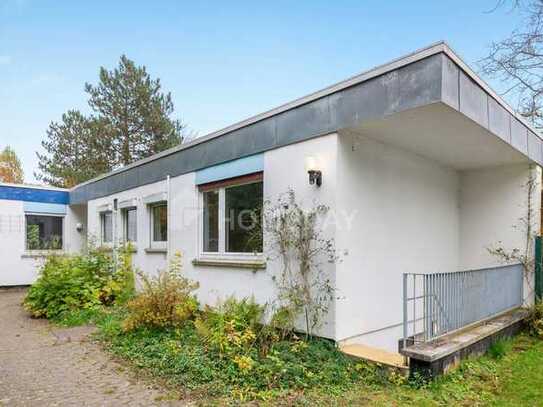 Erbpacht und bezugsfrei! Sanierungsbedürftiger Bungalow auf 1450 m² großem Erbpachtgrundstück!