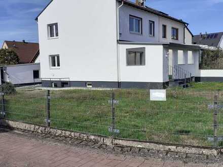 Familienfreundliche DHH mit großem Garten