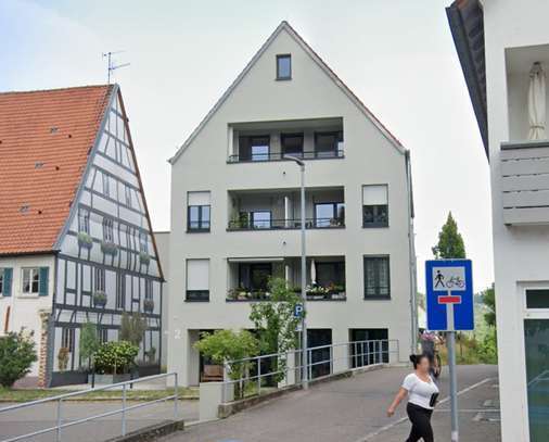 2-Zimmer Wohnung, gehobene Ausstattung mit Loggia und EBK in Schorndorf-Weiler