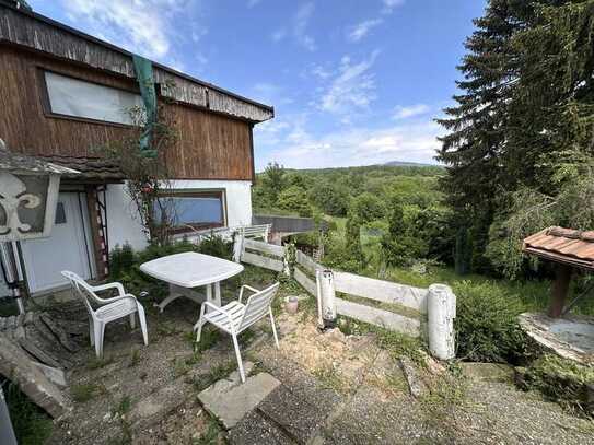 NEUENHAIN mit Burgblick !!!! Sanierungsbedürftiges EFH zu verkaufen