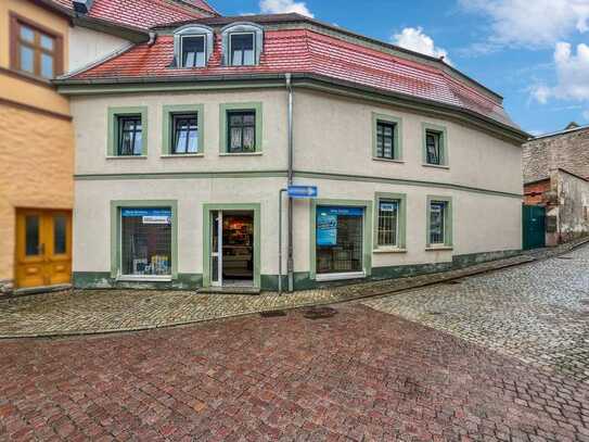 Denkmalgeschütztes Wohn- und Geschäftshaus an historischem Stadttor von Alsleben