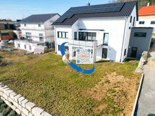 Großzügiges Wohnen im Neubau mit Einliegerwohnung - ganz ohne Baustress!