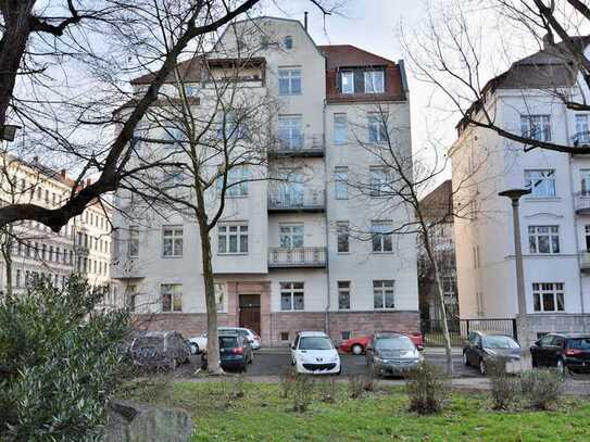 Freundliche und modernisierte 2-Raum-Hochparterre-Wohnung mit EBK in Leipzig-Gohlis