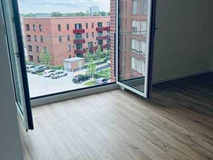 Exklusive, geräumige 1-Zimmer-Wohnung mit hochwertiger Einbauküche im Dachgeschoss