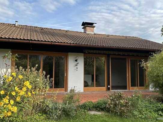 Seenähe - das Besondere - kleines Häuschen mit sonniger Süd-Terrasse und Ga