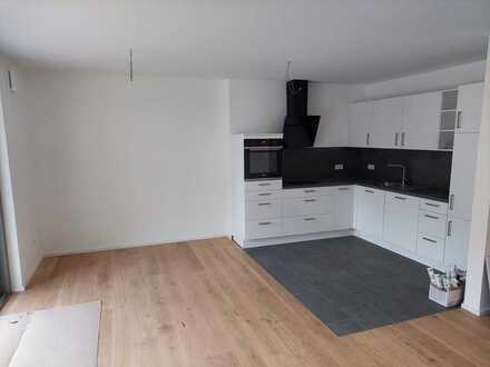 Geschmackvolle und geräumige Wohnung mit zwei Zimmern mit Terrasse und kleinem Garten