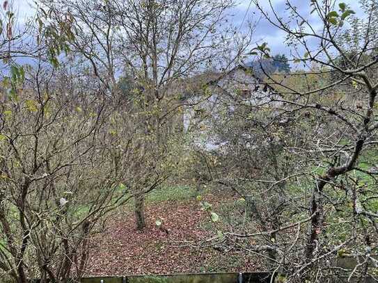 erschlossenes Baugrundstück in ruhiger Lage und bester Nachbarschaft zu verkaufen