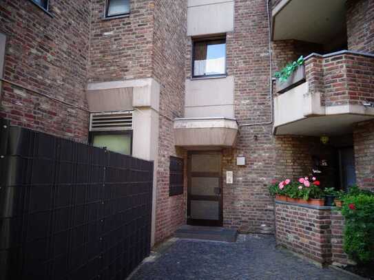 Helle 2-Zimmer Wohnung mit Balkon