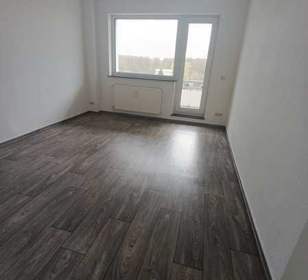 2-Raum-Wohnung in Abtshagen mit Duschbad und Balkon