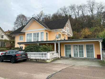 Herrschaftliche Villa am Hammersee in Bodenwöhr