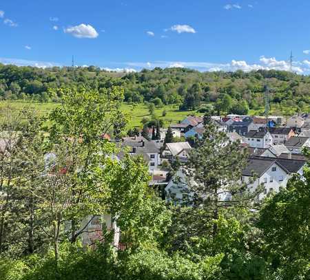 Wunderschöne 3-Zimmer-Wohnung mit Balkon in Keltern