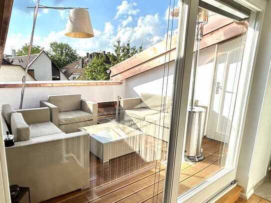 Bestlage Lehel: Exklusive Dachterrassenwohnung im Altbau