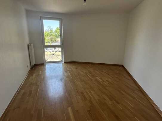 ***Schöne 3-Zimmerwohnung mit Wannenbad und Abstellkammer***