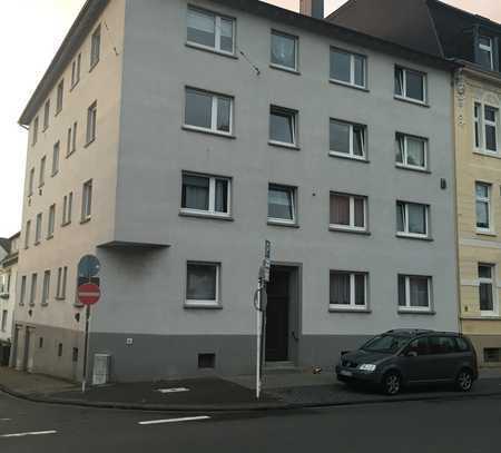 Komplett renovierte 2 Zimmer Wohnung in Top lage in Langerfeld