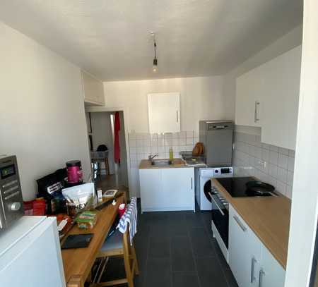 Nachmieter gesucht – 2-Zimmer-Wohnung in zentraler Lage