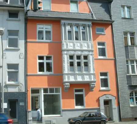 Gepflegte 3,5-Raum-Wohnung mit Einbauküche in Duisburg Nähe Uni, Zoo, Kaiserberg