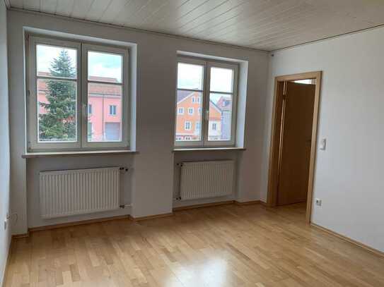 Attraktive 3-Zimmer-Wohnung mit Einbauküche in Bad Griesbach i.Rottal