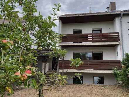 Gepflegte Doppelhaushälfte mit Garage und Garten auf einem Erbbaurechtgrundstück in Ladenburg!