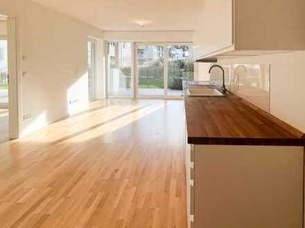 Helle EG-Whg. mit umlaufender Süd-/sowie Ostterrasse und Garten in guter Lage von Bernau