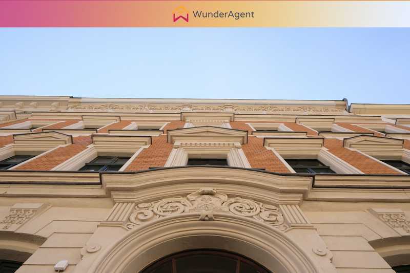 Großzügige 2 Zimmer mit Sonnenbalkon ++ Echter Altbau ++ Beliebte Wohnlage