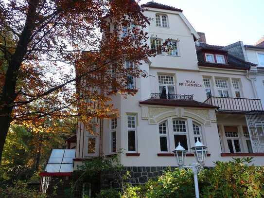 Modernisierte 2,5-Raum-Wohnung mit Balkon und Einbauküche in Bad Harzburg