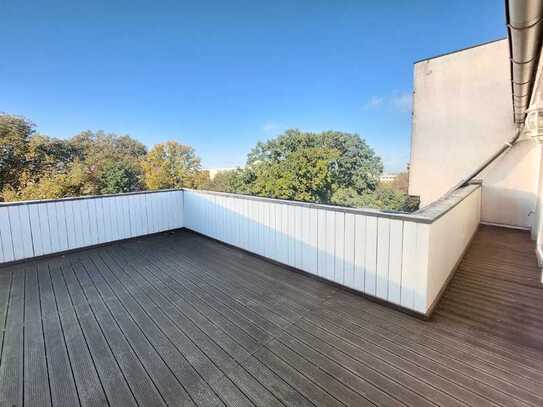 Über den Dächern von Cottbus wohnen: Penthouse-Wohnung mit Balkon & großer Terrasse zu verkaufen!