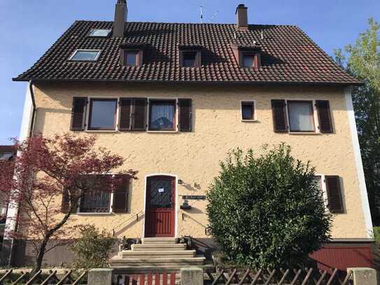 Geräumiges 3 Familienhaus in guter Lage von Reutlingen