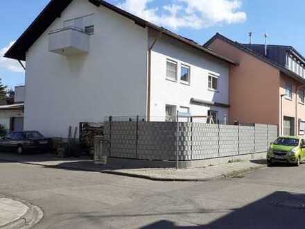 Wunderschöne 3 ZKBB Wohnung mit traumhaft großem Garten zu vermieten