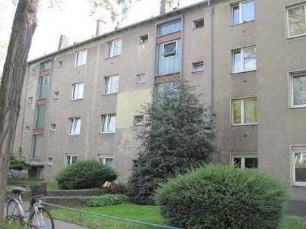 Frisch saniert: Zentrale 2-Zimmer-Wohnung