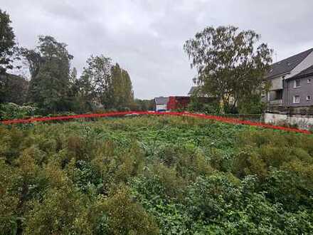 Baugrundstück mit Baugenehmigung 3 EFH mit großen Garten