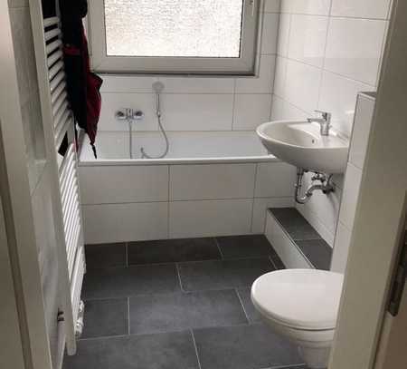 Neu renovierte 3-Zimmer-Wohnung im 1.OG ab sofort!!!!