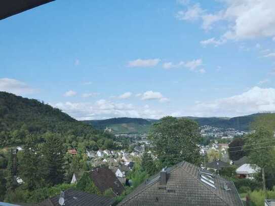 gut geschnittene Wohnung mit herrlichem Panoramaausblick