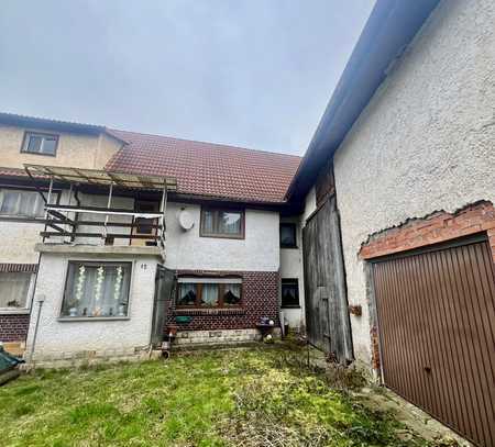 sanierungsbedürftiges Schnäppchenhaus mit Nebengelass und Garage sucht engagierten Handwerker