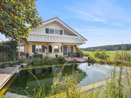 Provisionsfrei – Ruhig gelegenes Haus mit uneinsehbarem Schwimmteich und beeindruckendem Weitblick