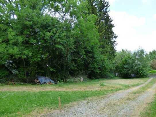 Baugrundstück für Einfamilienhaus- oder Doppelhausbebauung in grüner Lage von Gröbenzell