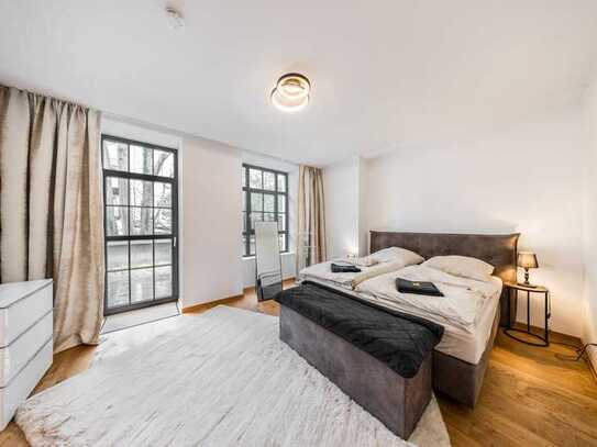 SELTENE GELEGENHEIT: SANIERTES LOFT, SOFORT BEZUGSFREI, STELLPLATZ, EINBAUKÜCHE, BALKON, 2 BÄDER