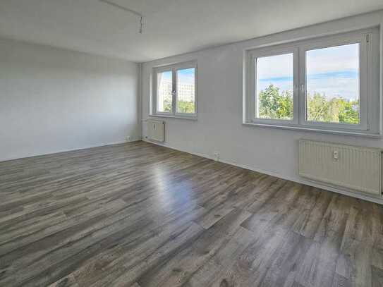 Hereinspaziert in Ihre neu renovierte 2-Zimmer-Wohnung!