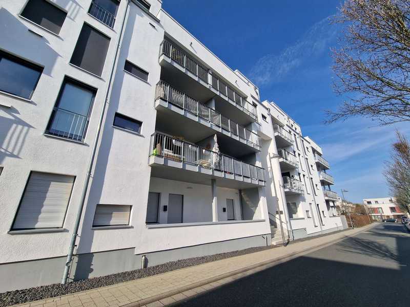 Exklusiv wohnen am Riedberg – stilvolle 3-Zimmer-Wohnung mit zwei Bädern und Loggia!